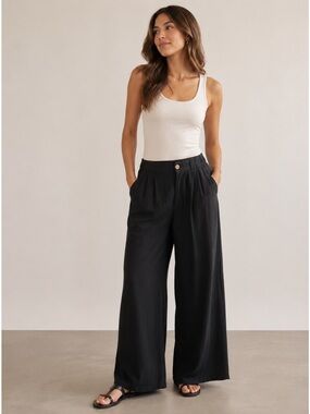 Lefties Denim Woman Black 100% Lyocell Wide-Leg Pants Women’s Medium NWT
